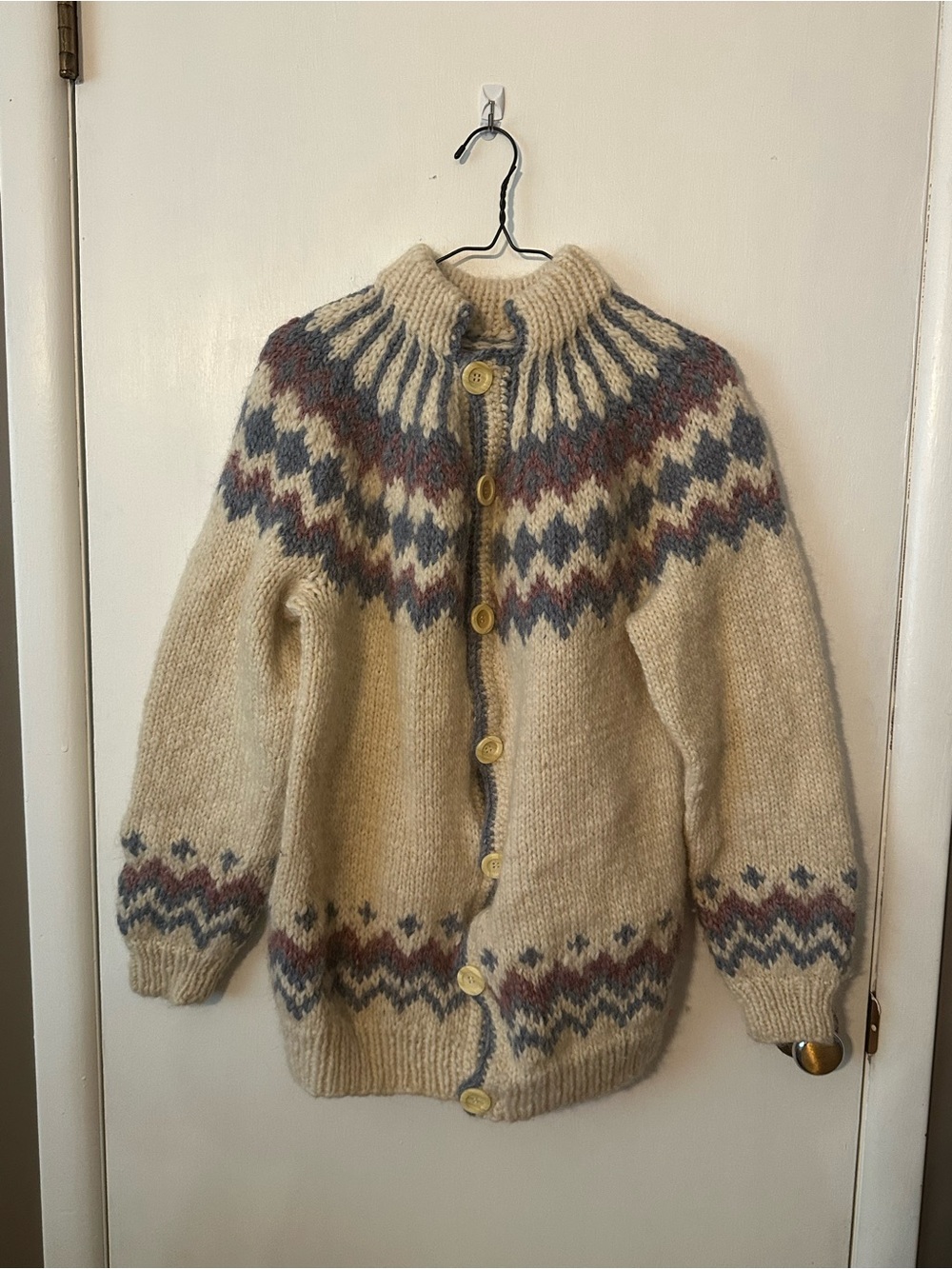 Hand-Knit button front Cream, blue, mauve Fair Isle pattern Sweater Cardigan